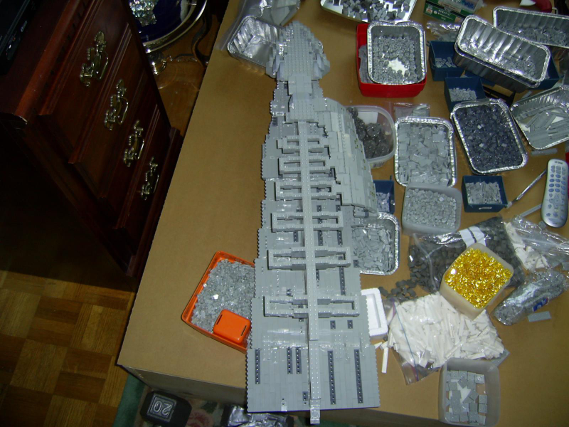 Illustration for article titled 52-pound Lego Mon Calamari Star Cruiser Can Kill Darth Vader on Impact